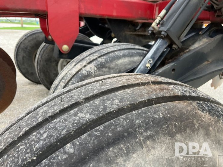 2016-caseih-940-nh3-tool-bar-(jn2532,-unit-561)-image-29