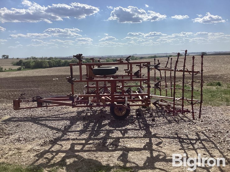 wil-rich-20'-field-cultivator-image-8
