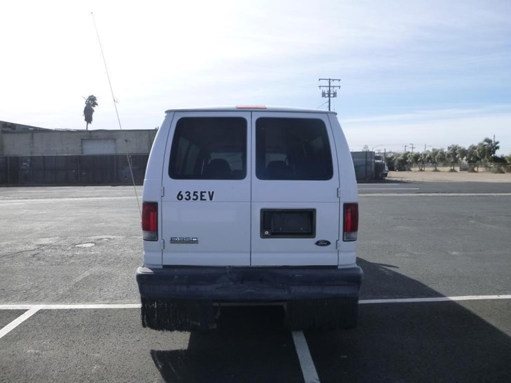 2008-ford-e350-image-7