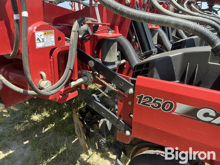 2012-case-ih-1250-image-13