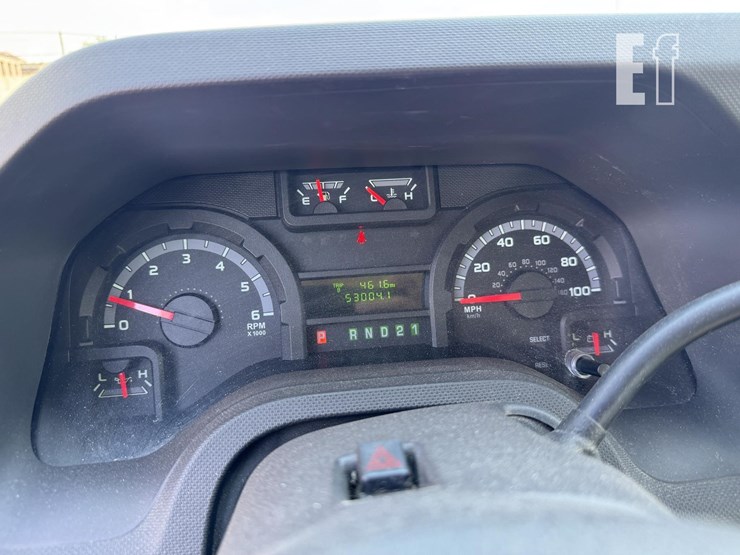 2012-ford-e250-image-16