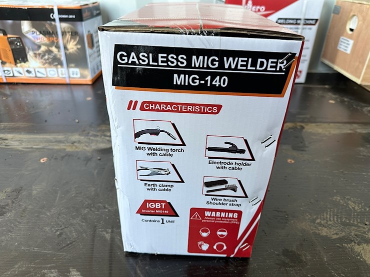 landhero-mig-140-gasless-mig-welder-image-3