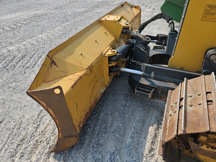 2018-deere-550k-image-23