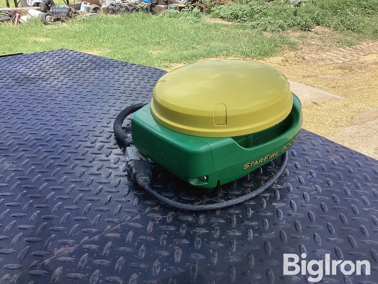 john-deere-starfire-7000-gps-globe-image-5