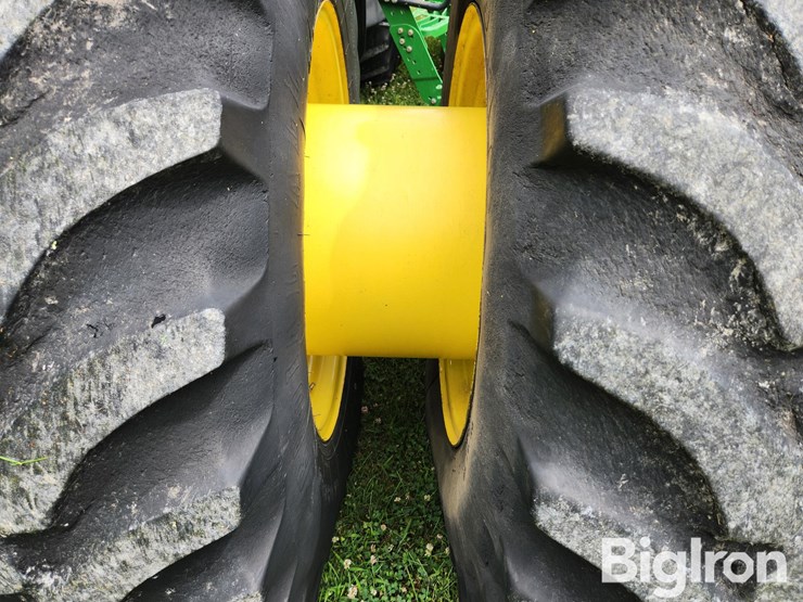 2004-john-deere-8420-image-13
