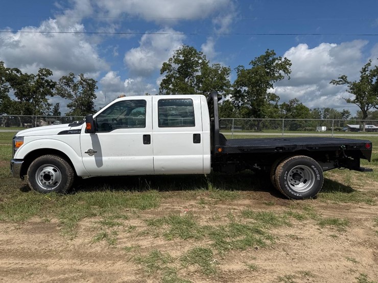 2016-ford-f350-xl-image-1