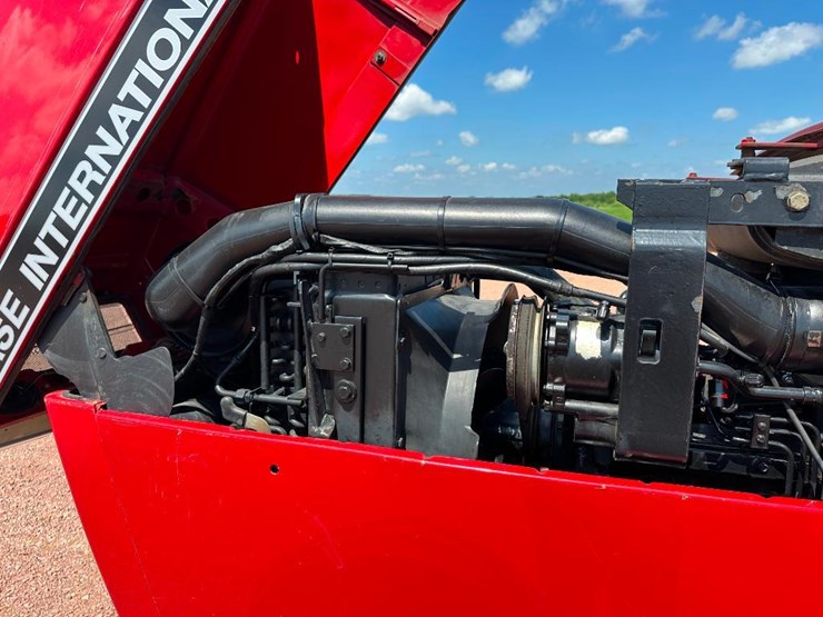 1990-case-ih-5140-image-33