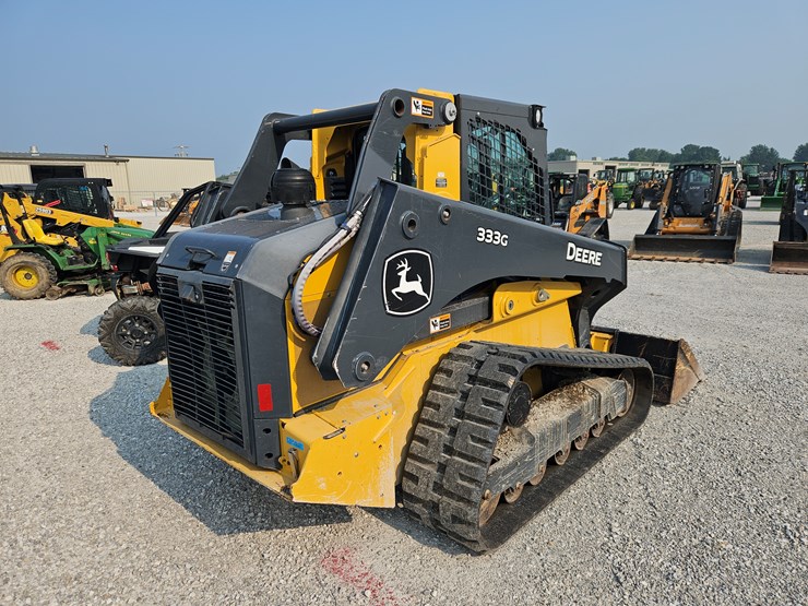 2020-deere-333g-image-17