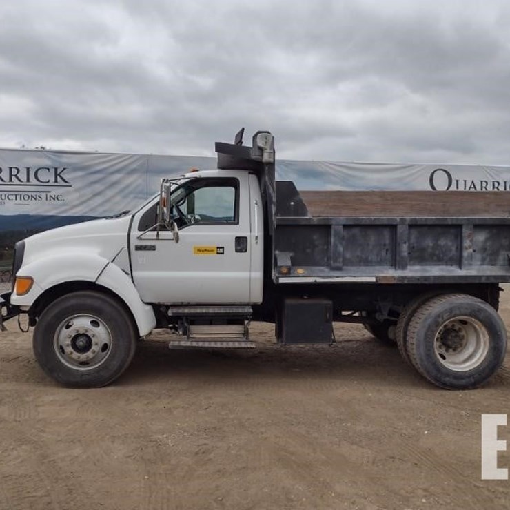 2007 FORD F750 XL