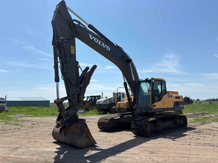2012-volvo-ec250dl-image-1