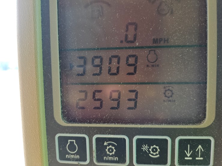 2004-john-deere-9560-image-10