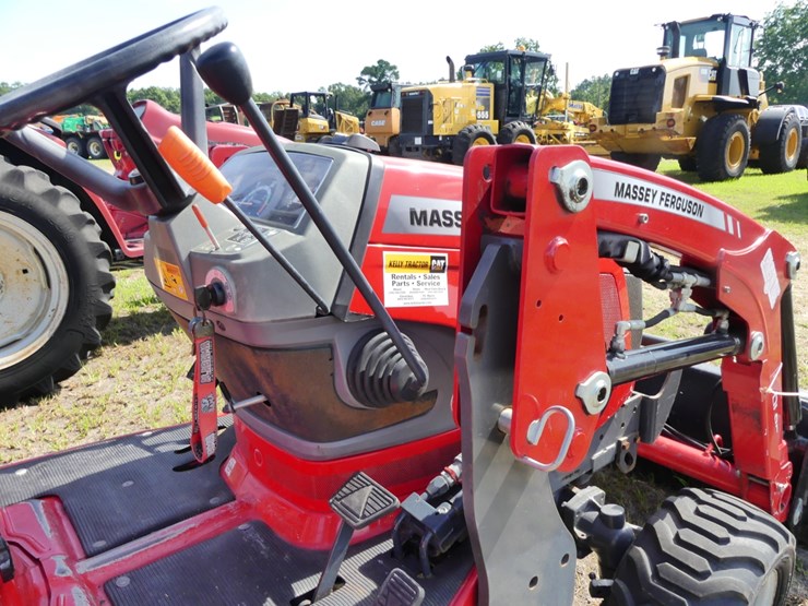 massey-ferguson-gc1710-image-10