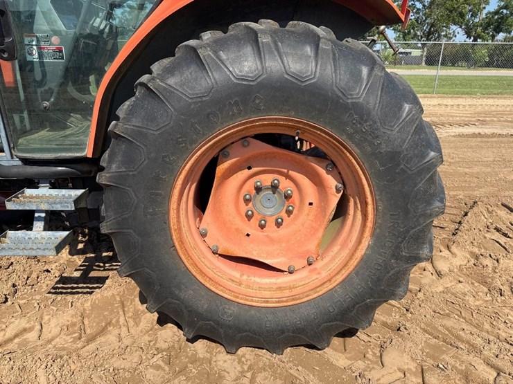 kubota-m6800-image-7