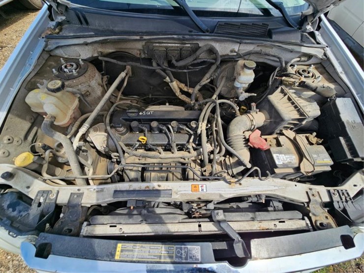 2011-ford-escape-image-9