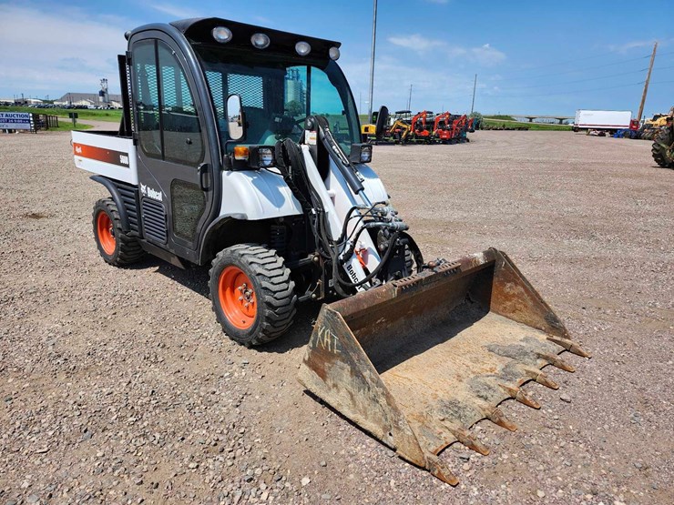 2016-bobcat-toolcat-5600-image-2