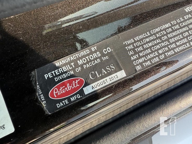 2014-peterbilt-579-image-12