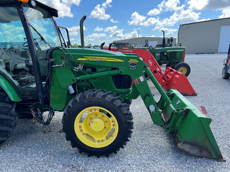 2012-john-deere-5083e-image-23