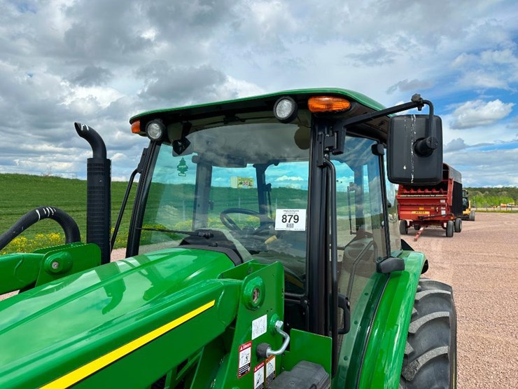 2020-john-deere-5075e-image-16