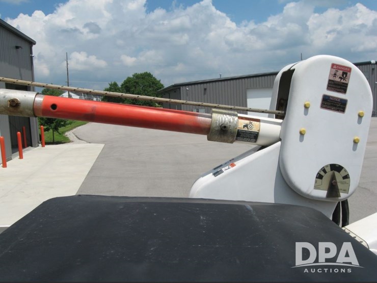 2009-international-durastar-4400-image-14