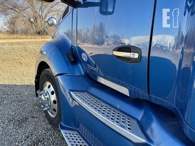2018-kenworth-t680-image-10