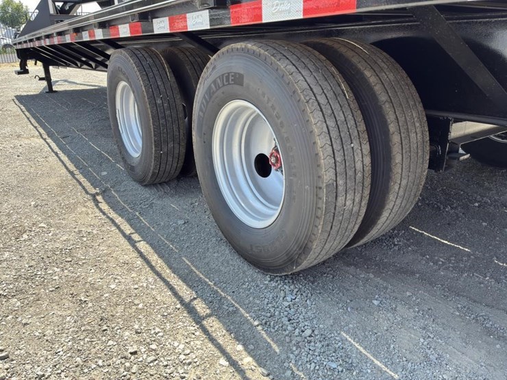 2025-delta-210gn-t/a-dually-gooseneck-trailer-image-5