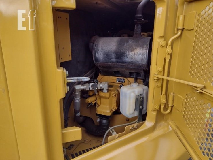 2019-caterpillar-307.5-image-50