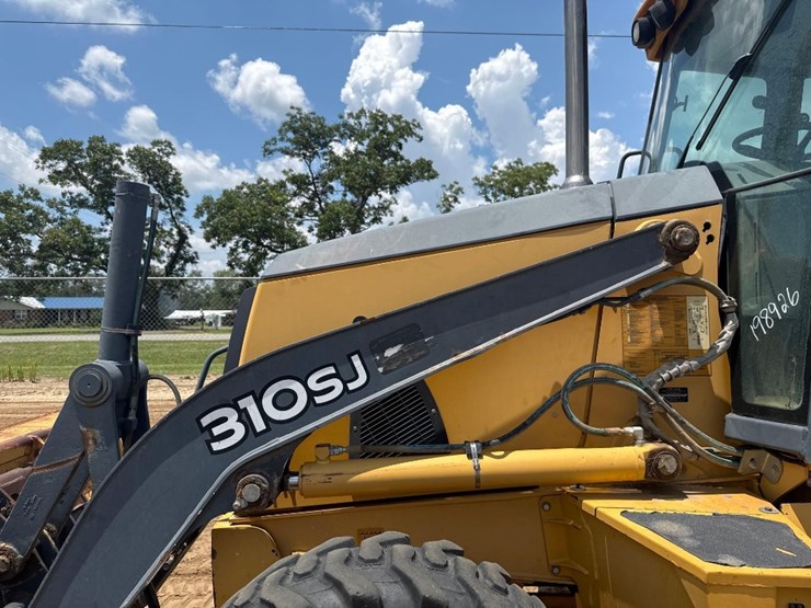 deere-310sj-image-19