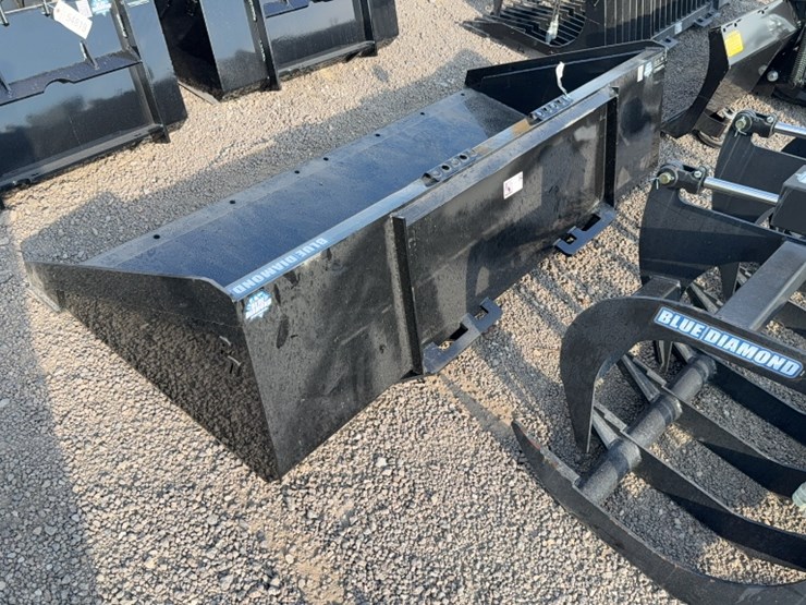 #2081-•-blue-diamond-84"-skid-steer-smooth-bucket-image-3