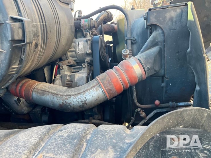 2007-international-durastar-4300-image-39