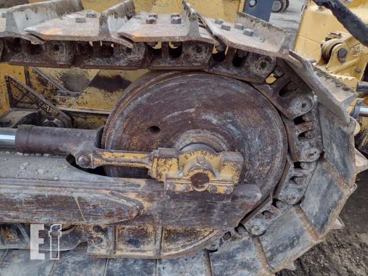 2004-deere-650h-xlt-image-35