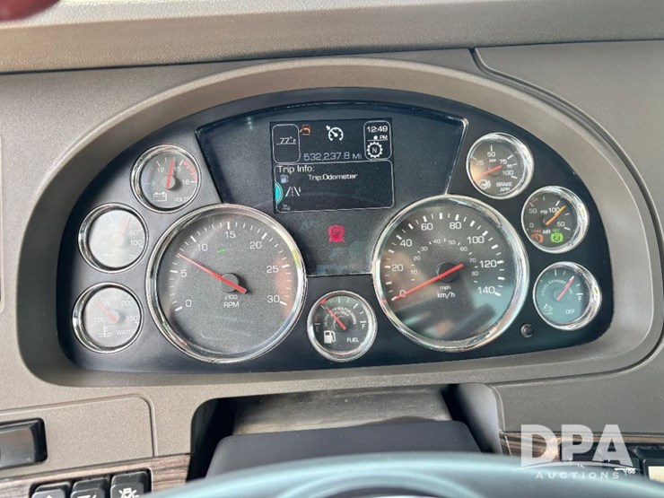 2016-kenworth-t880-image-97