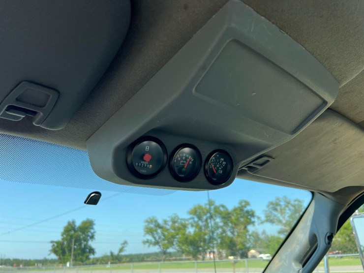 2015-ford-f750-xl-image-34