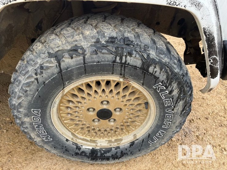 1990-jeep-cherokee-limited-image-30