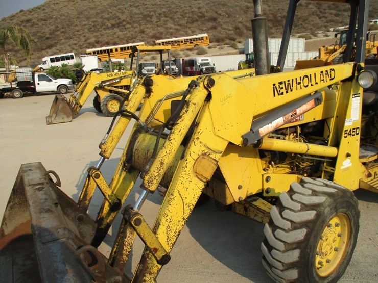 new-holland-545d-image-13