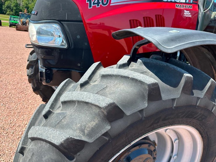 2014-case-ih-maxxum-140-image-16