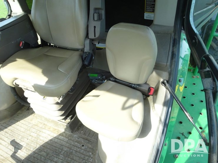2016-john-deere-r4045-image-90