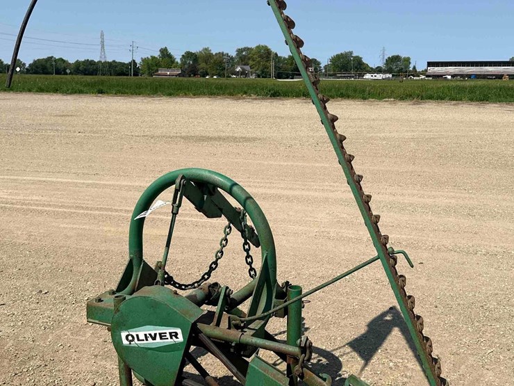 oliver-351-image-1