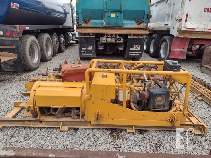 boring-machine-w/bits-&-track-5465-image-1