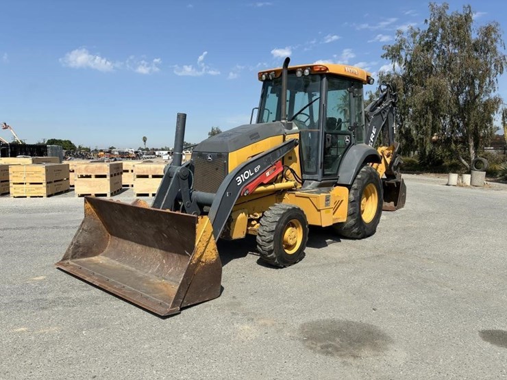 2018-john-deere-2018-image-1