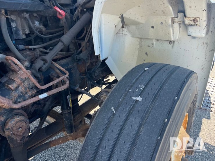2012-international-durastar-4400-image-30
