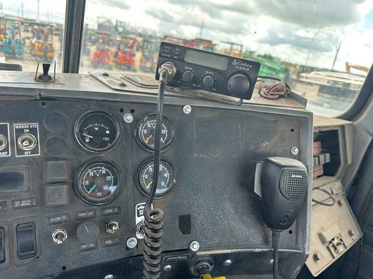 1999-mack-rd688s-image-72
