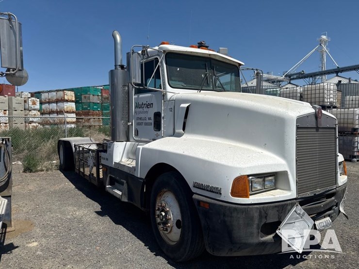1988-kenworth-t600-image-3
