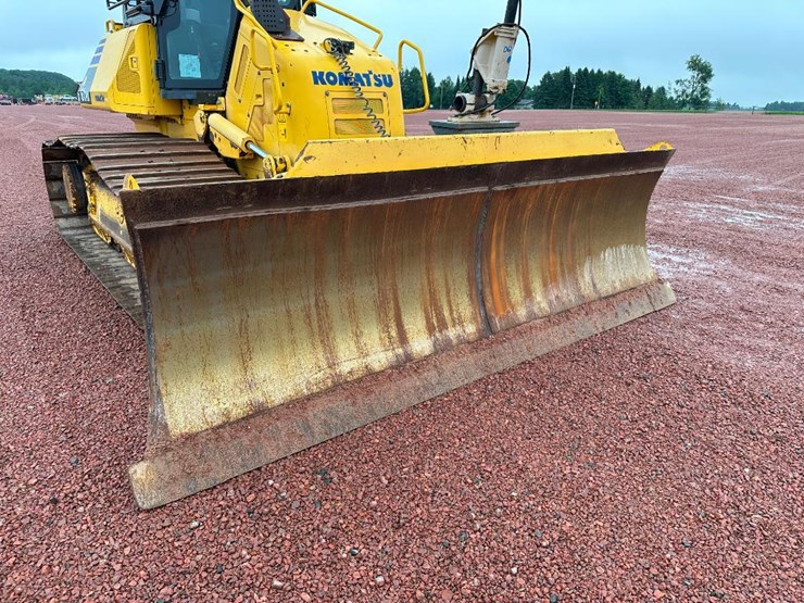 2013-komatsu-d61px-23-image-40