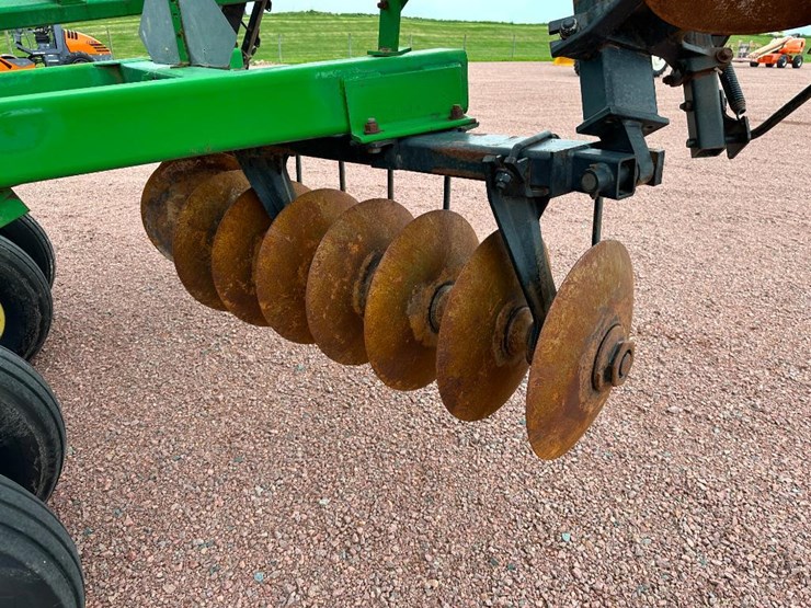 john-deere-630-image-21