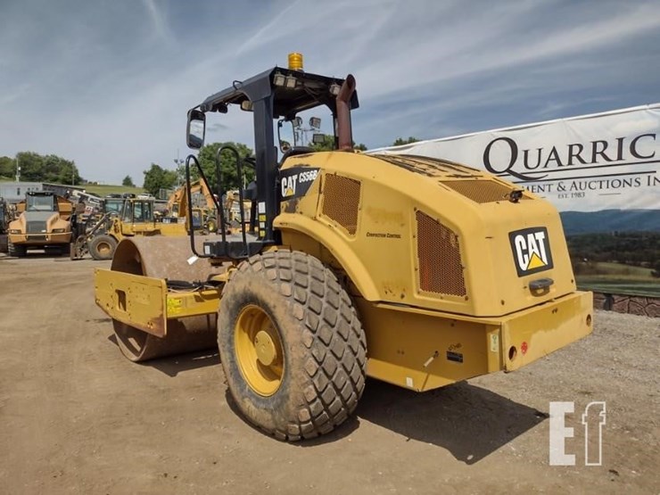 2015-caterpillar-cs56b-image-36