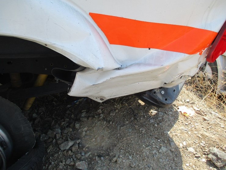2015-ford-f250-xl-image-17