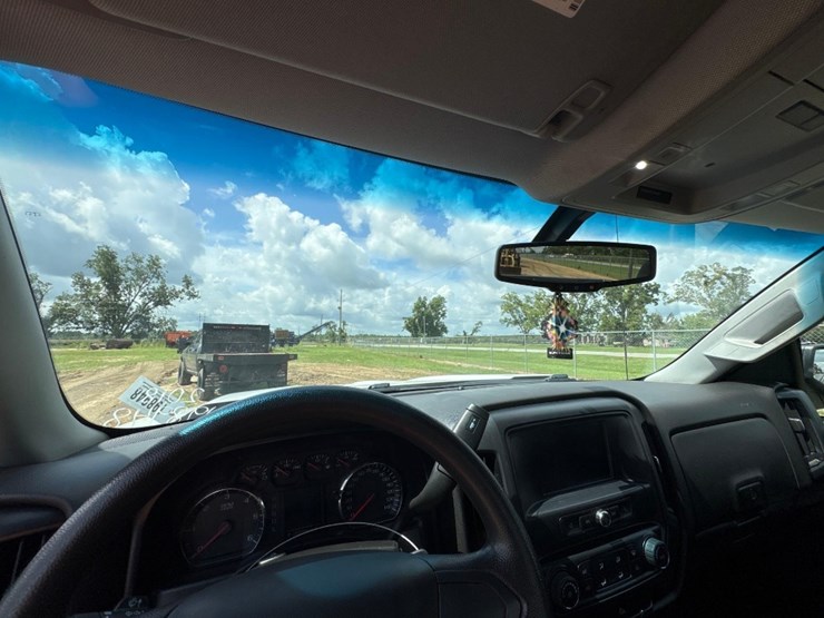 2018-chevrolet-silverado-image-22