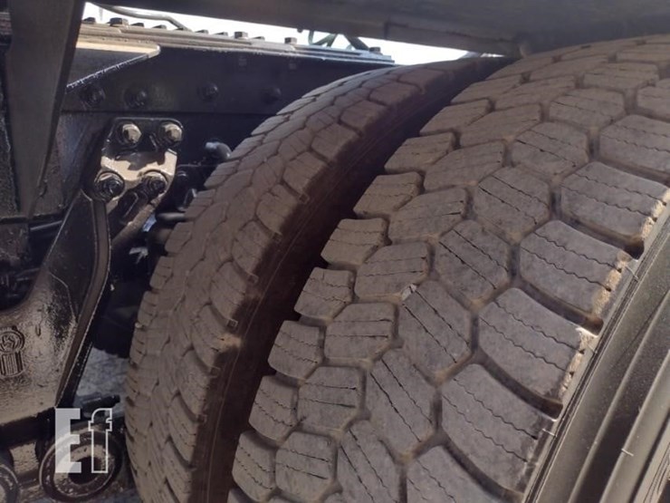 2006-kenworth-w900-image-28