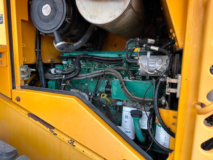 2006-volvo-l90e-image-22