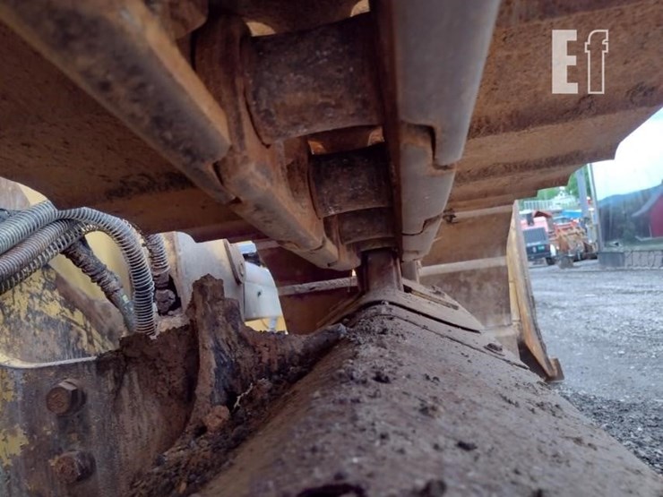 2014-caterpillar-d5k2-lgp-image-40